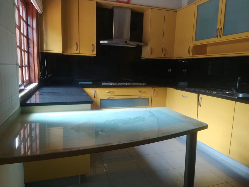 Moradia T4 para Venda em Nogueira, Fraião e Lamaçães Foto 21