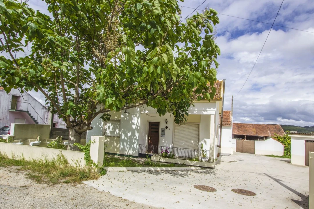 Moradia T4 para Venda em Parceiros e Azoia Foto 9