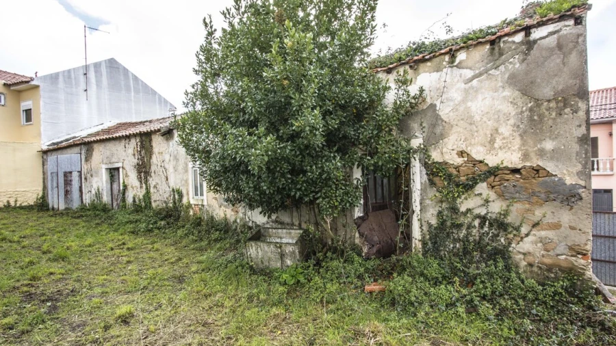 Moradia T3 para Venda em Alcobaça e Vestiaria