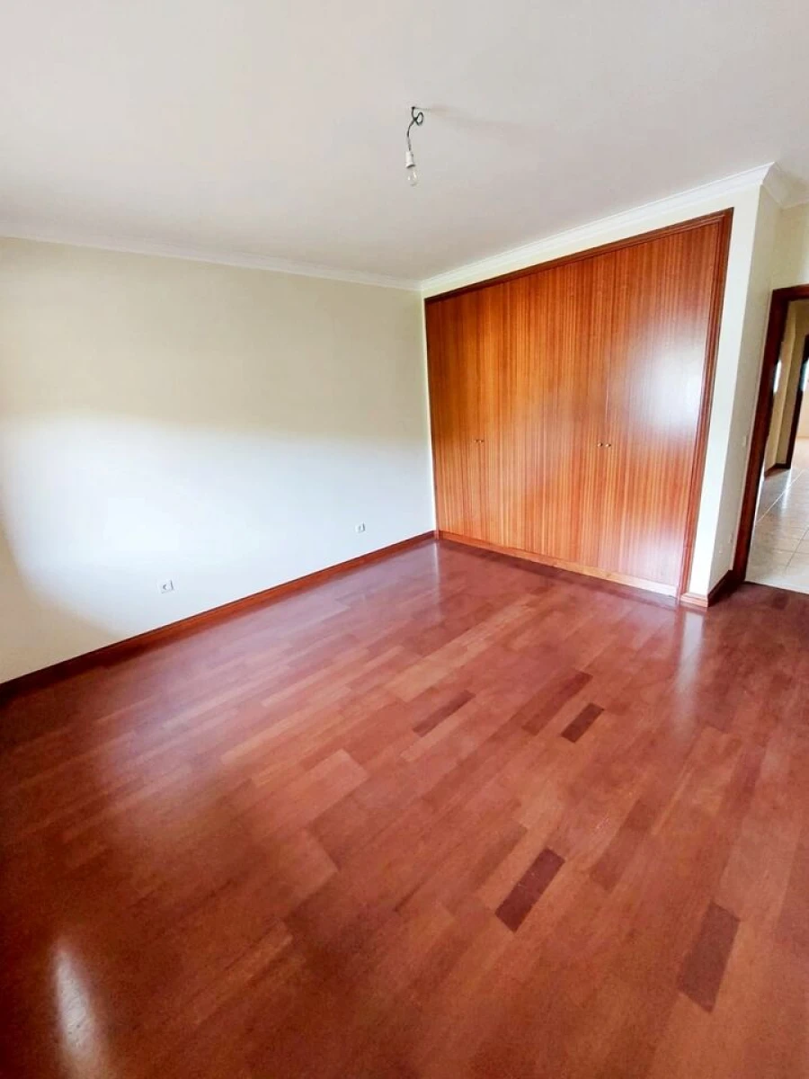 Moradia T5 para Venda em Vila Nova de Cerveira e Lovelhe Foto 10