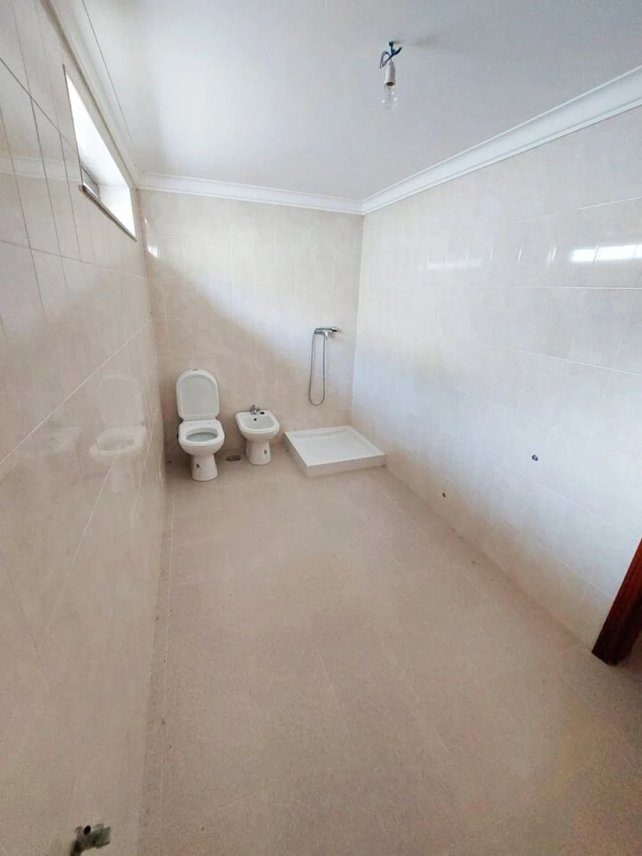 Moradia T5 para Venda em Vila Nova de Cerveira e Lovelhe Foto 18