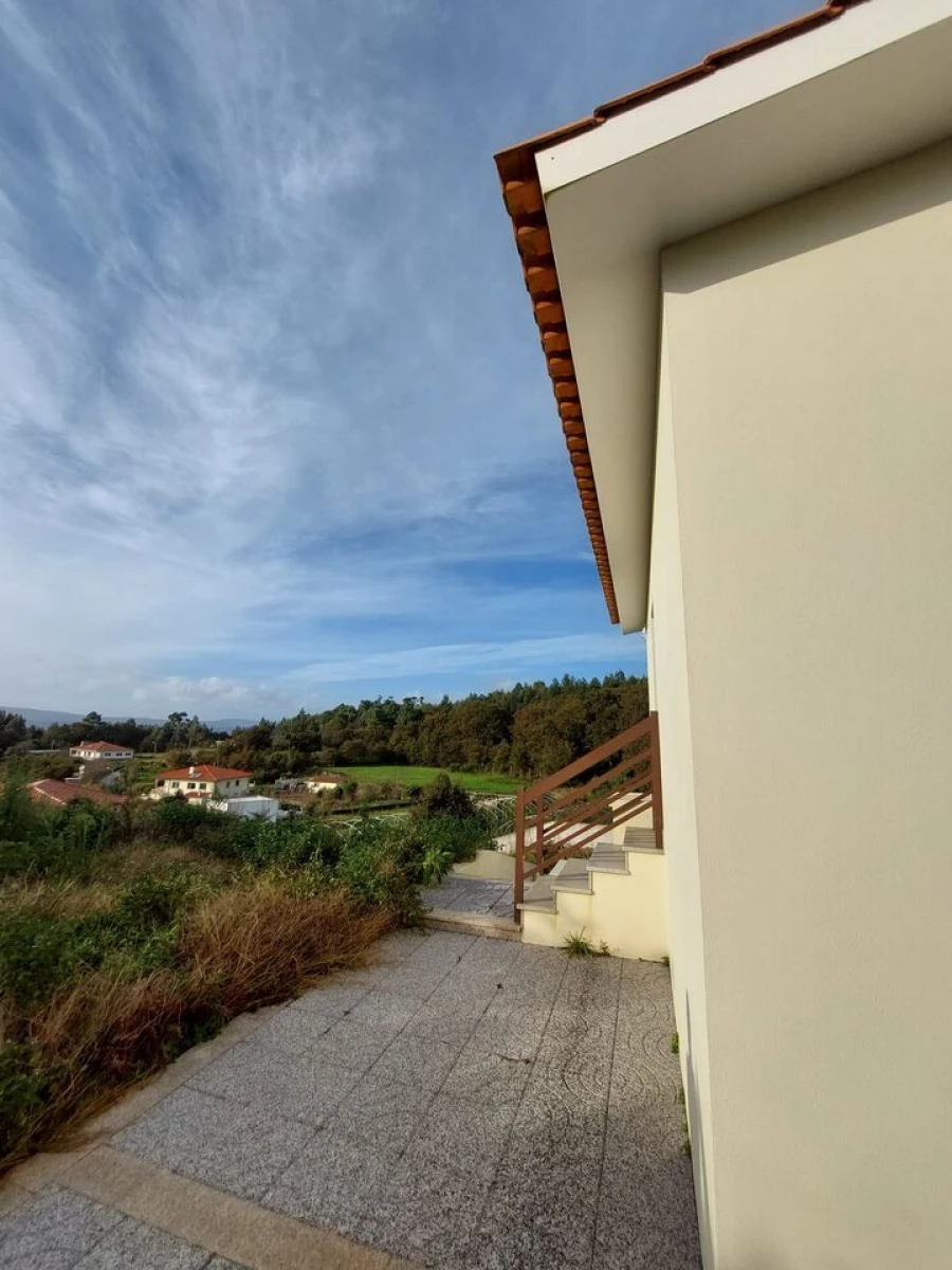 Moradia T5 para Venda em Vila Nova de Cerveira e Lovelhe Foto 27