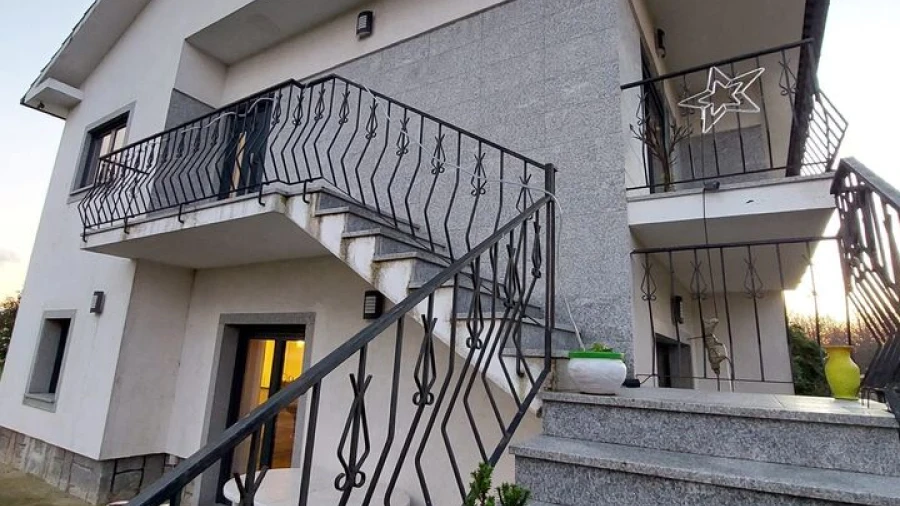 Moradia T4 para Venda em Mazedo e Cortes