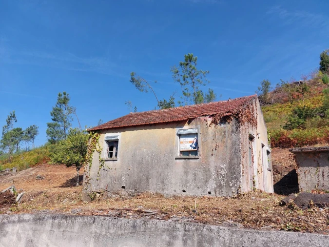 Moradia T2 para Venda em Prado e Remoães