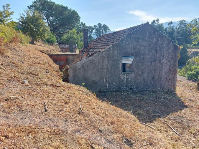 Moradia T2 para Venda em Prado e Remoães Foto 4