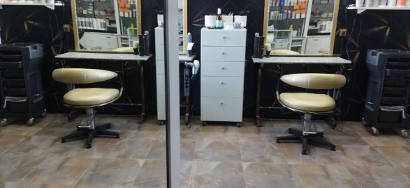 Loja para Venda em Santiago e São Simão de Litém e Albergaria dos Doze