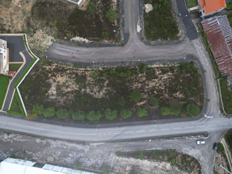 Terreno para Venda em Santiago e São Simão de Litém e Albergaria dos Doze Foto 11