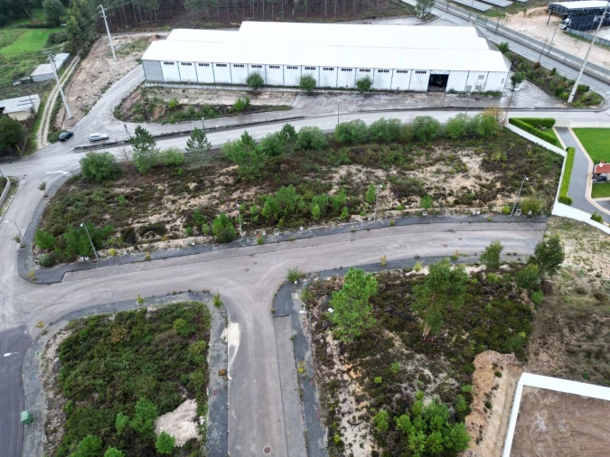 Terreno para Venda em Santiago e São Simão de Litém e Albergaria dos Doze Foto 6