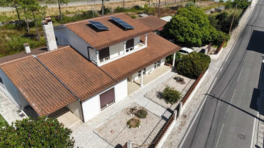 Moradia T4 para Venda em Pataias e Martingança Foto 4