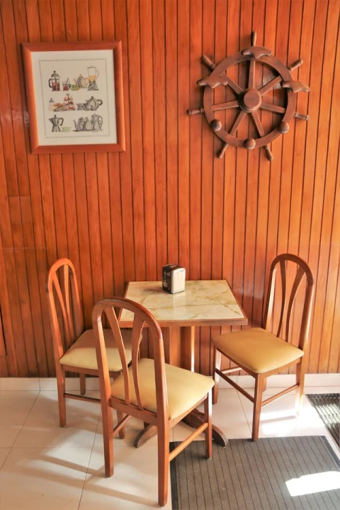 Loja para Venda em Oeiras e São Julião da Barra, Paço de Arcos e Caxias