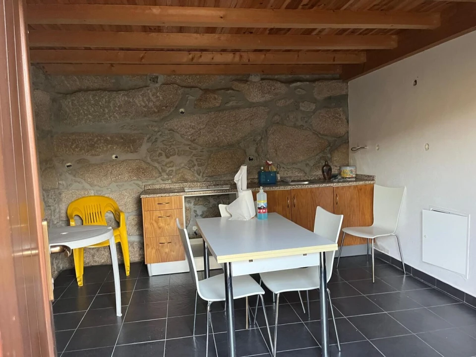 Quinta T1 para Venda em Santiago de Cassurrães e Póvoa de Cervães Foto 26