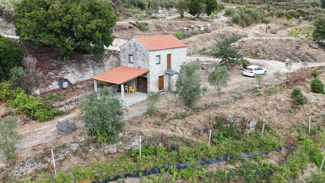 Quinta T1 para Venda em Santiago de Cassurrães e Póvoa de Cervães Foto 59