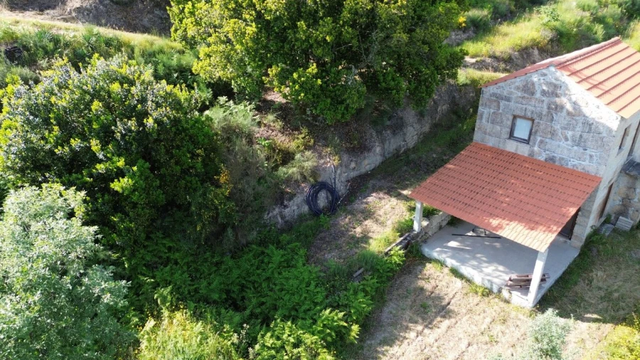 Quinta T1 para Venda em Santiago de Cassurrães e Póvoa de Cervães Foto 19