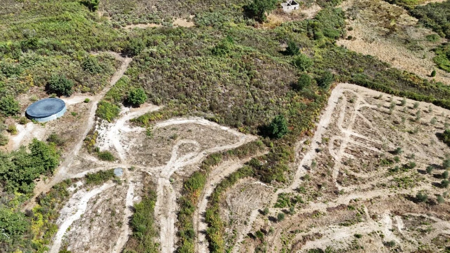 Quinta T1 para Venda em Santiago de Cassurrães e Póvoa de Cervães Foto 48