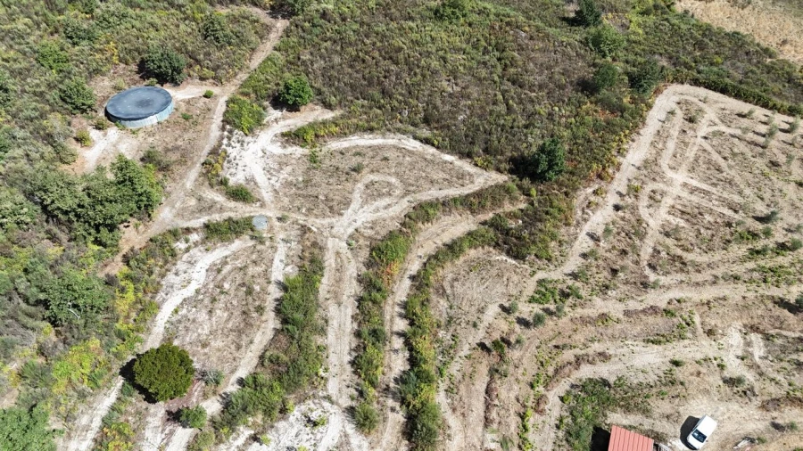 Quinta T1 para Venda em Santiago de Cassurrães e Póvoa de Cervães Foto 49