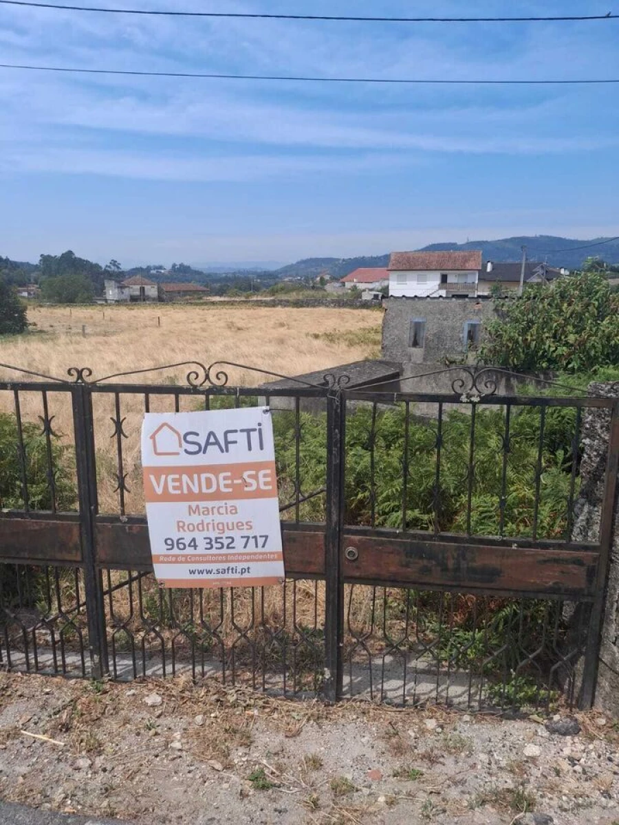 Terreno para Venda em Ceivães e Badim Foto 10