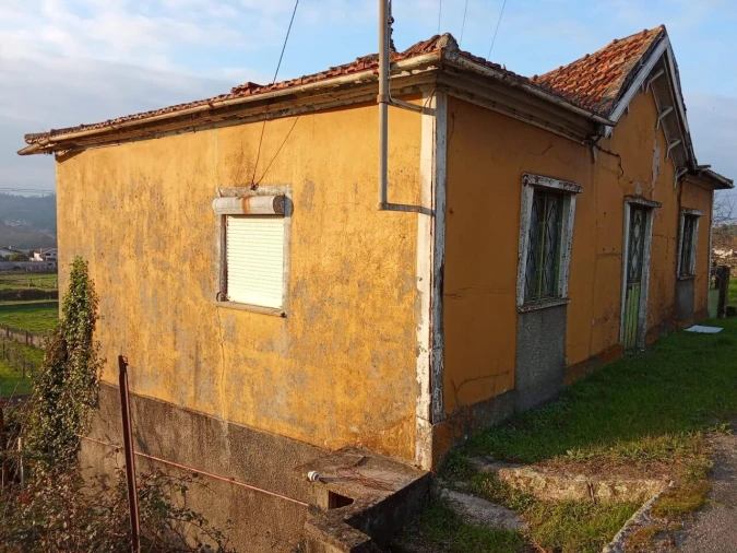 Moradia T5 para Venda em Mazedo e Cortes Foto 1