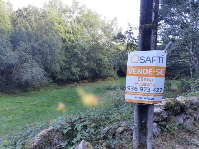 Moradia T3 para Venda em Castro Laboreiro e Lamas de Mouro Foto 3