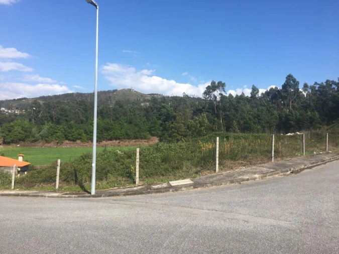 Terreno para Venda em Escudeiros e Penso (Santo Estêvão e São Vicente) Foto 2