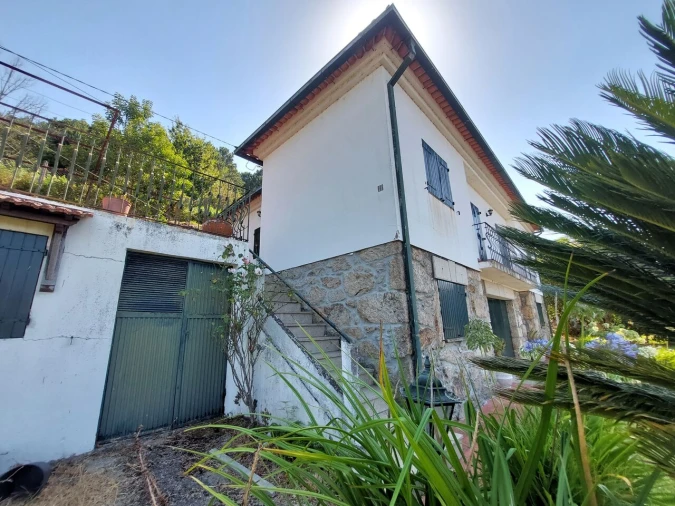 Moradia T4 para Venda em Vila e Roussas Foto 32