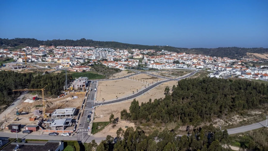 Moradia T4 para Venda em Tornada e Salir do Porto Foto 7