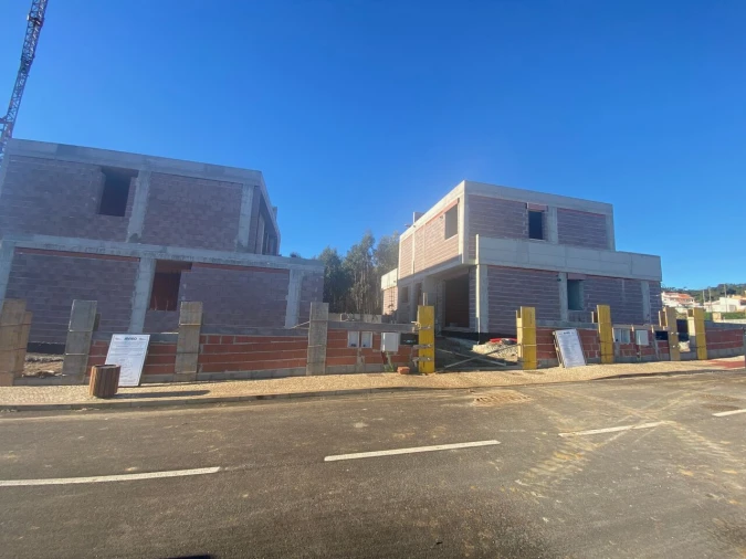 Moradia T2 para Venda em Tornada e Salir do Porto Foto 6