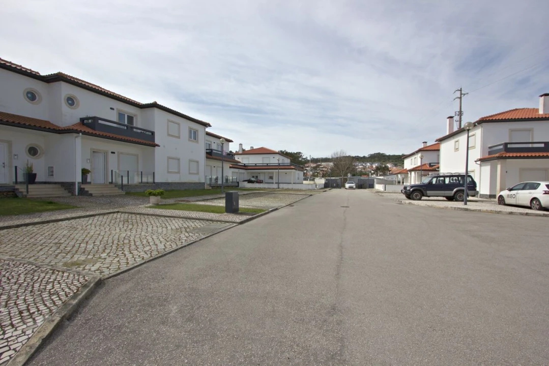 Apartamento T2 para Venda em Tornada e Salir do Porto Foto 23