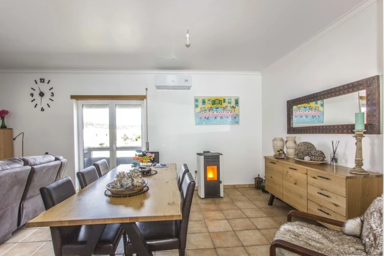 Apartamento T2 para Venda em Tornada e Salir do Porto Foto 3