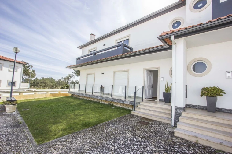 Apartamento T2 para Venda em Tornada e Salir do Porto Foto 18