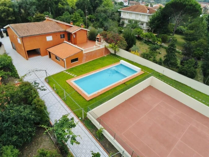 Moradia T5 para Venda em Tamengos, Aguim e Óis do Bairro Foto 4