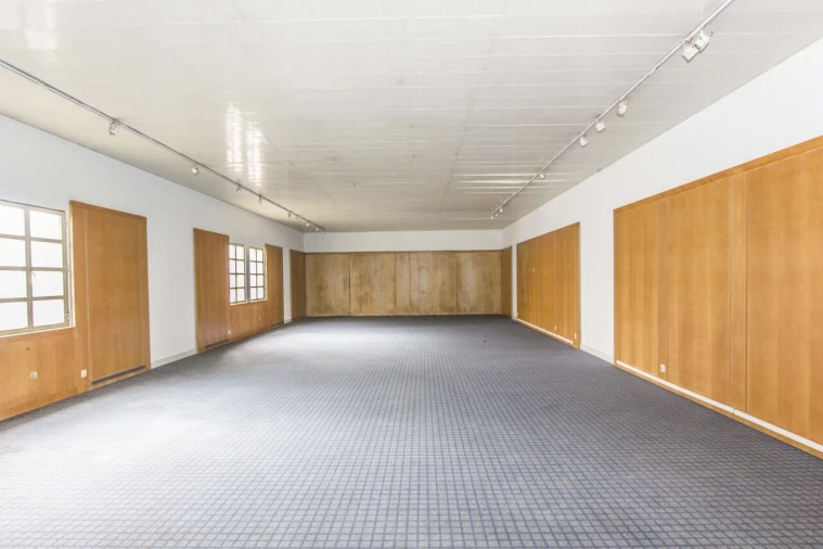 Armazém para Venda em Alcobaça e Vestiaria Foto 3