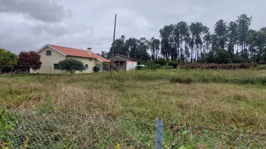Terreno para Venda em Mazedo e Cortes