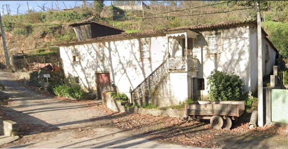 Moradia T3 para Venda em Foz do Sousa e Covelo Foto 2