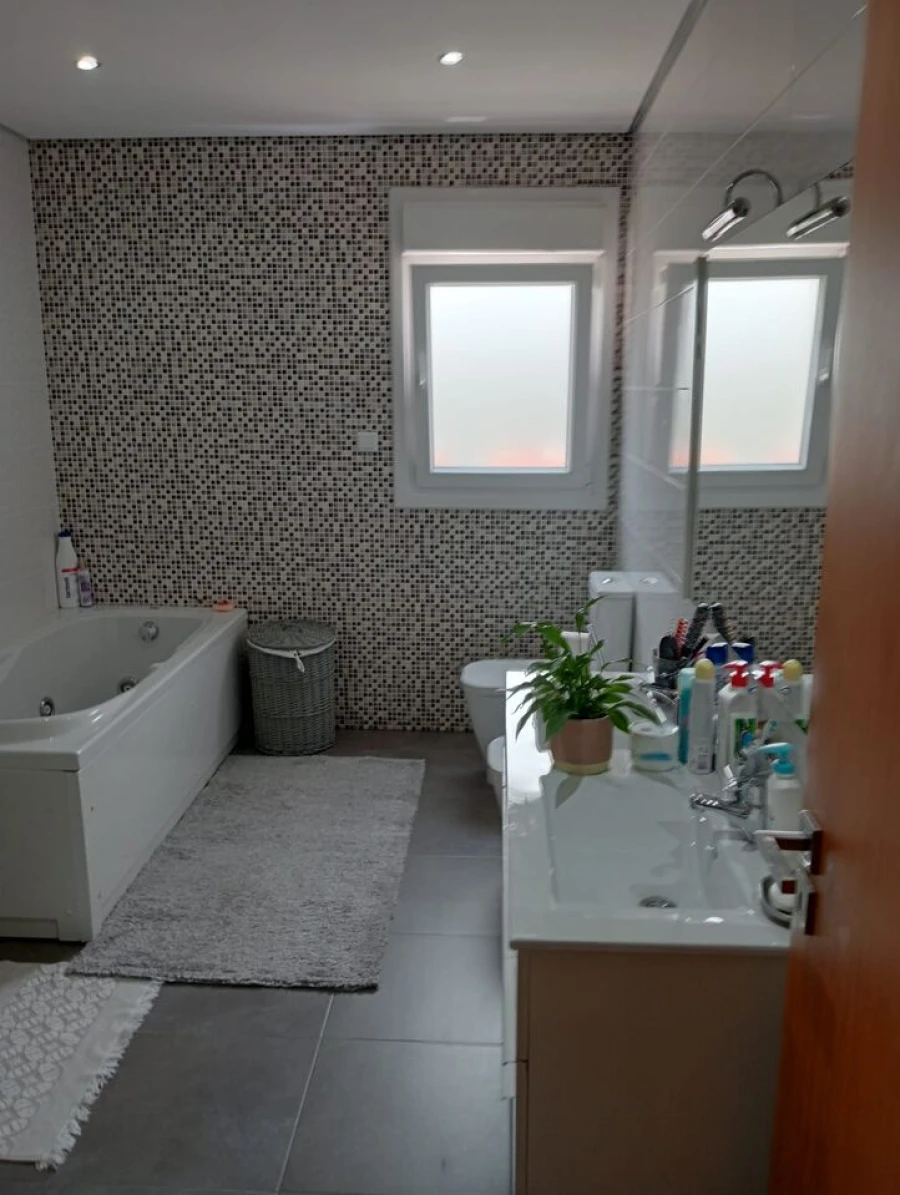 Moradia T5 para Venda em Mazedo e Cortes Foto 7