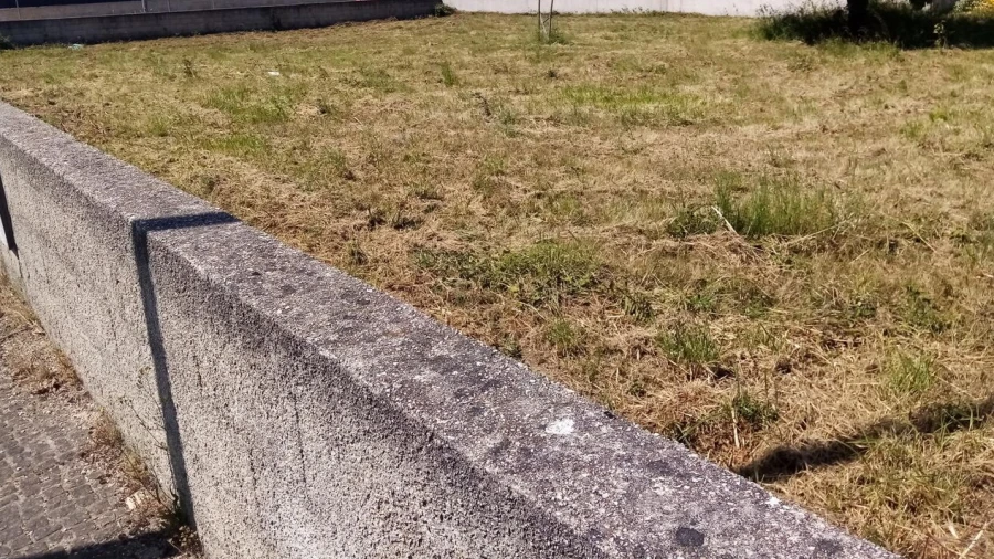 Terreno para Venda em Mazedo e Cortes