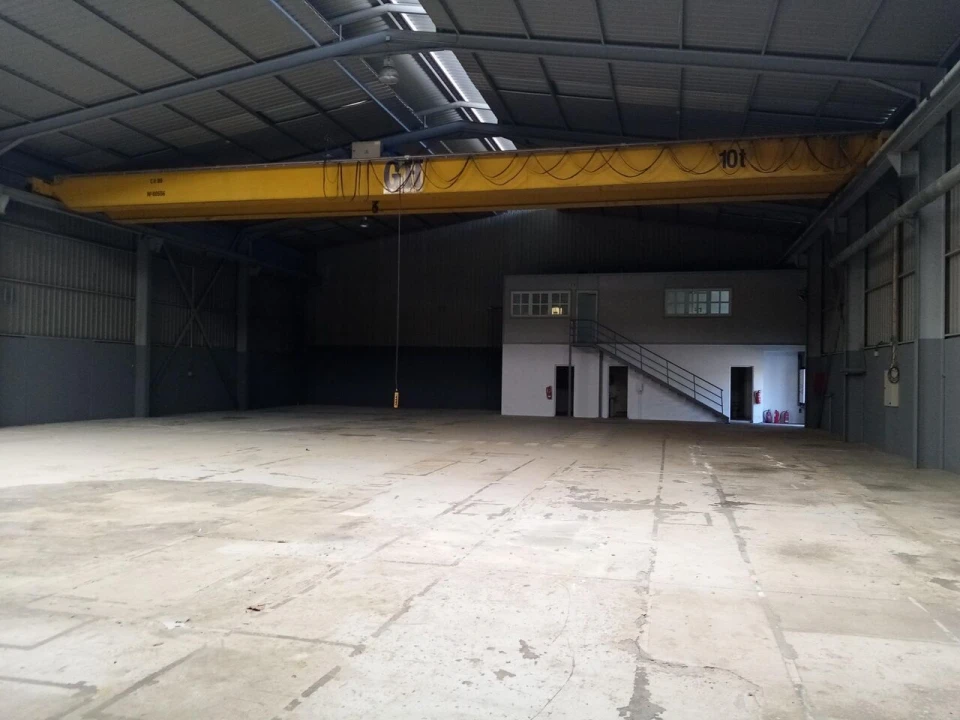 Armazém para Arrendamento em Messegães, Valadares e Sá Foto 2