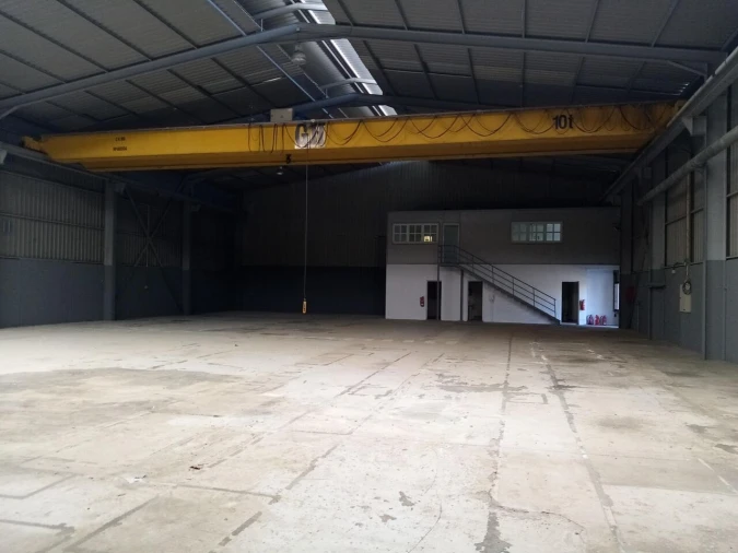 Armazém para Arrendamento em Messegães, Valadares e Sá Foto 2