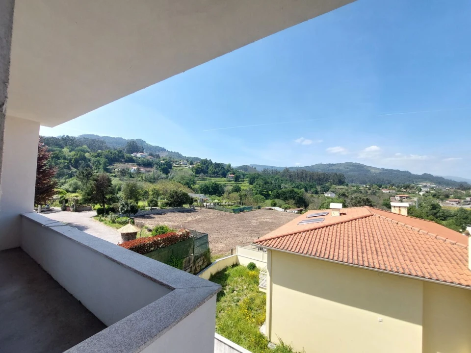 Moradia T3 para Venda em Arcos de Valdevez (São Paio) e Giela Foto 10