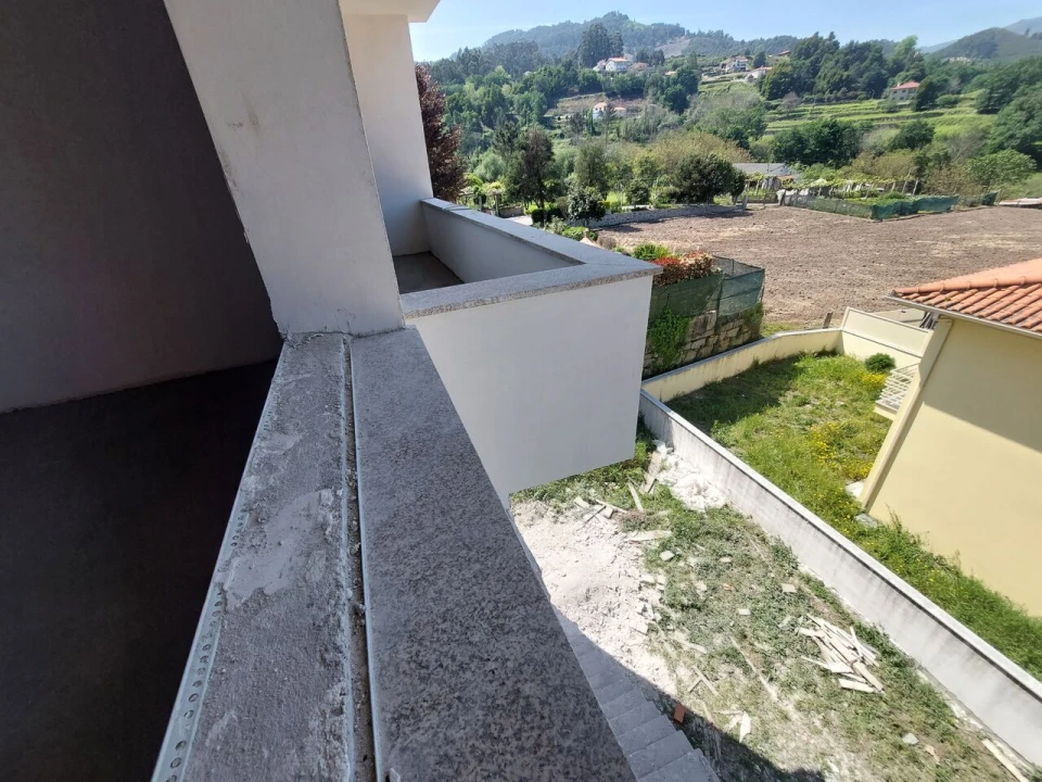 Moradia T3 para Venda em Arcos de Valdevez (São Paio) e Giela Foto 11