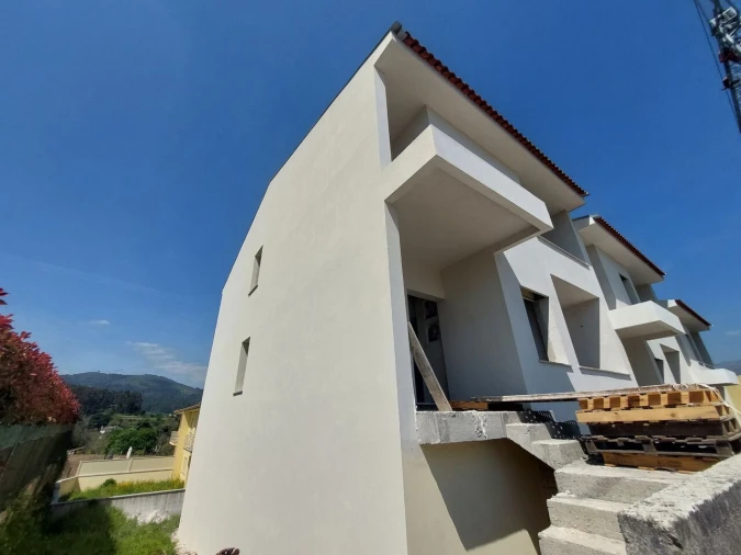 Moradia T3 para Venda em Arcos de Valdevez (São Paio) e Giela Foto 23