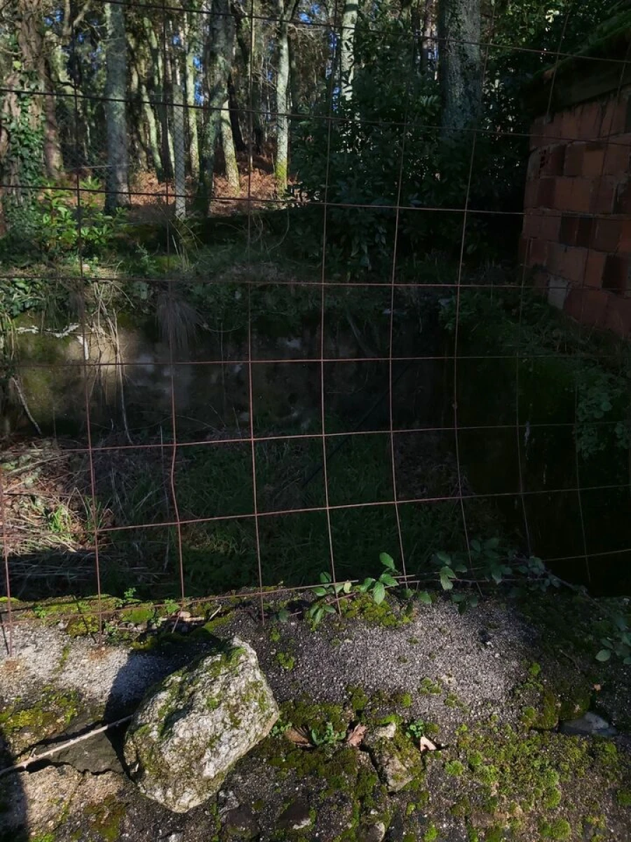 Terreno para Venda em Vila e Roussas Foto 9