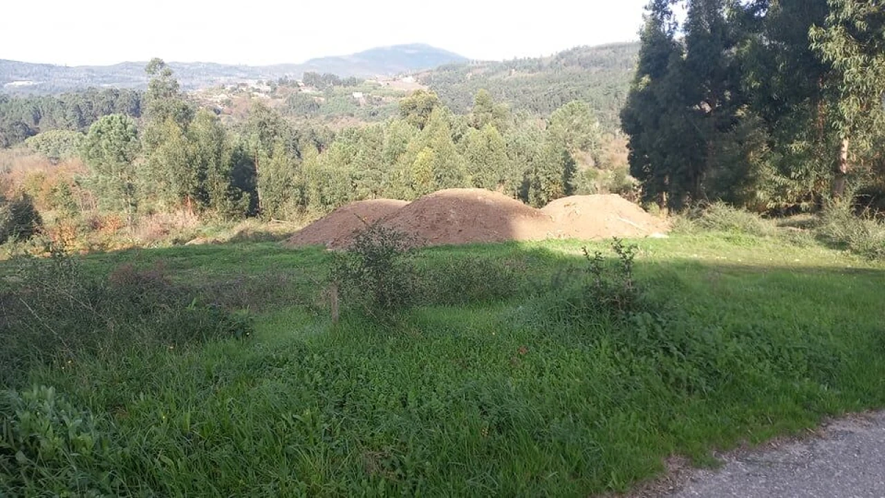 Terreno para Venda em Messegães, Valadares e Sá Foto 2