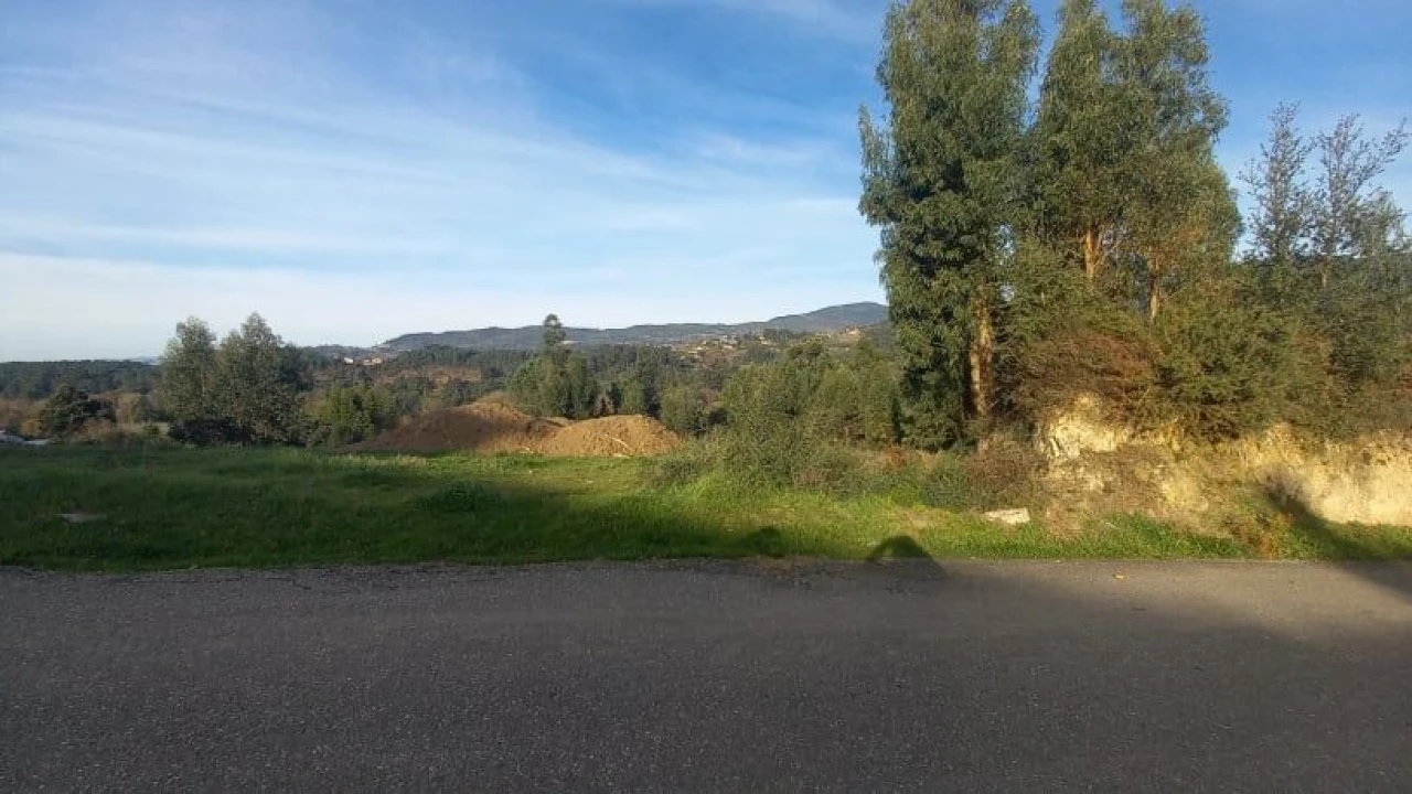 Terreno para Venda em Messegães, Valadares e Sá Foto 3