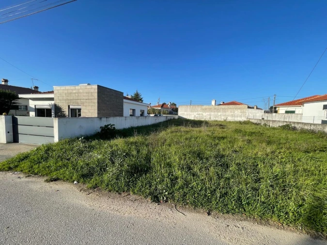 Terreno para Venda em Brogueira, Parceiros de Igreja e Alcorochel