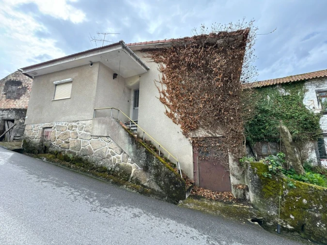 Moradia T7 para Venda em Prado e Remoães Foto 2