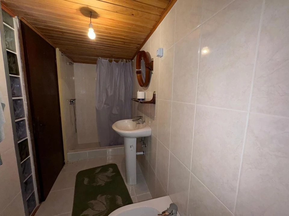 Moradia T5 para Venda em Vila e Roussas Foto 5