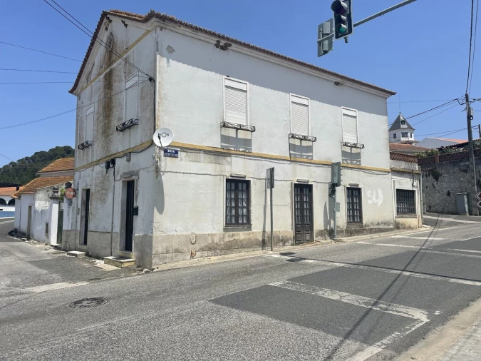 Moradia T2 para Venda em São João da Ribeira e Ribeira de São João Foto 1