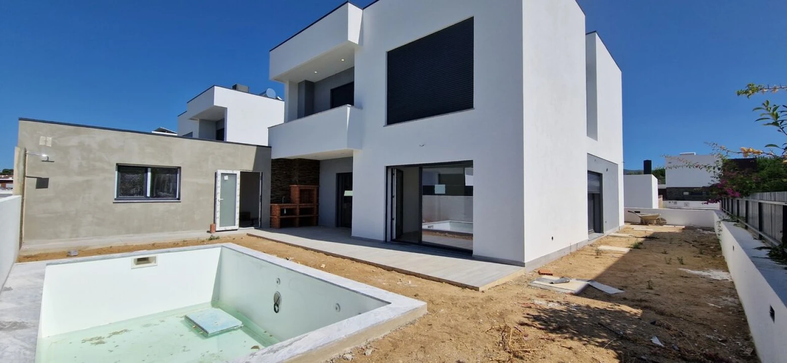 Moradia T3 para Venda em Azeitão (São Lourenço e São Simão) Foto 3