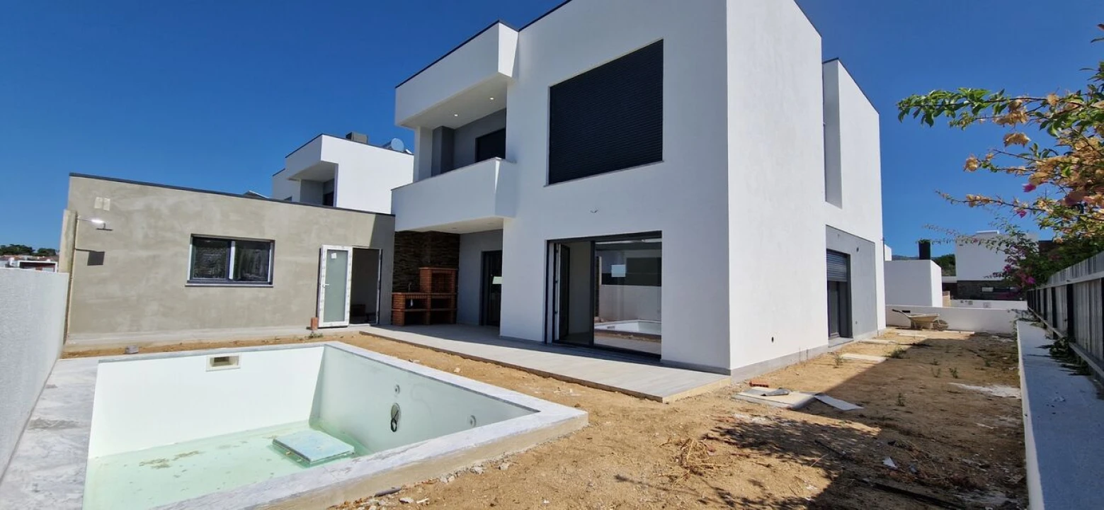 Moradia T3 para Venda em Azeitão (São Lourenço e São Simão) Foto 23