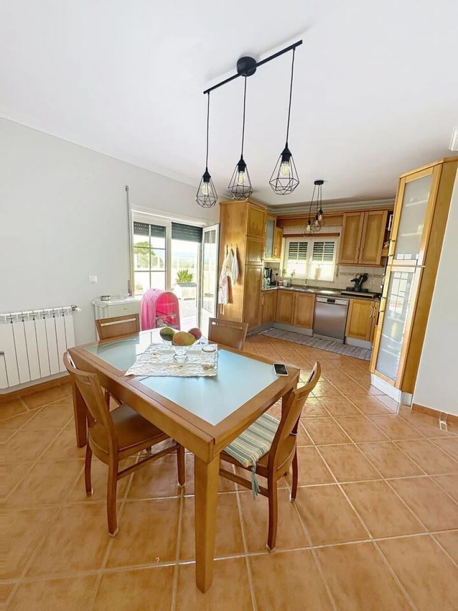 Moradia T4 para Venda em Santa Maria, São Pedro e Matacães Foto 7